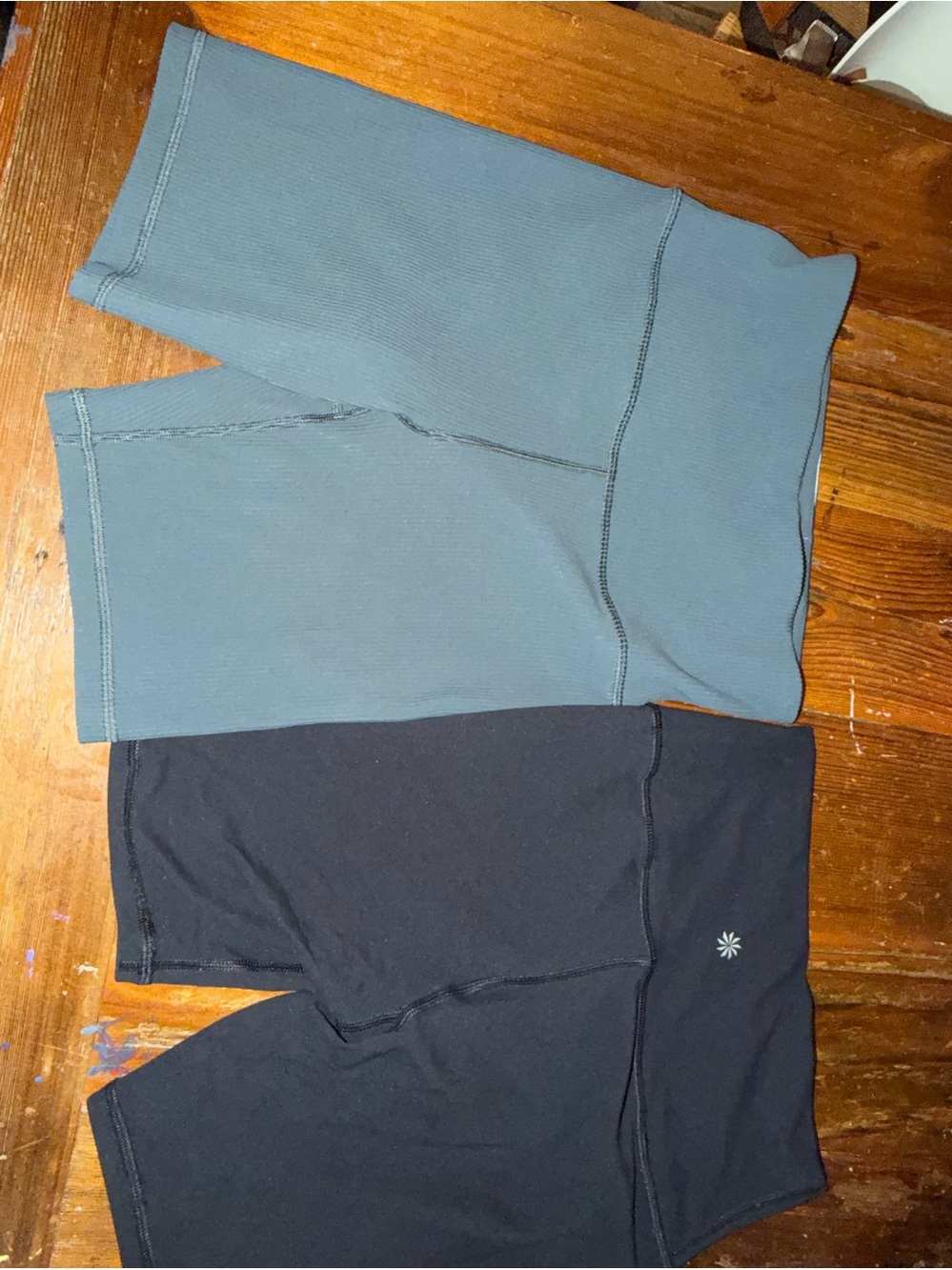 Athleta Shorts Bundle Size Small – Elation Rib 7” + Transcend 7” Black/Gray